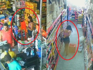 Câmeras registram mulher furtando chocolate em mercado de Salvador; veja vídeo