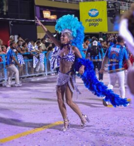 Adriane Galisteu, Sheron Menezzes, Gabi Martins e mais famosas brilham em últimos ensaios técnicos na Marques de Sapucaí