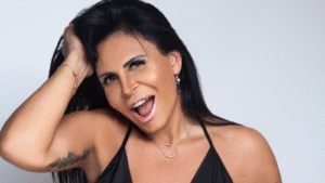 Aos 66 anos, Gretchen faz nova harmonização no bumbum e mostra o resultado; veja fotos