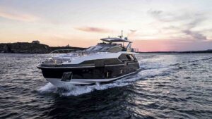 Há dez anos, empresário brasileiro entrou no mundo dos superiates com modelo de 27 metros