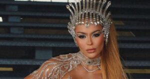 Ex-bailarina do Faustão gasta ‘um apartamento’ para realizar sonho de desfilar no Carnaval