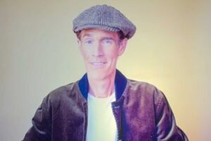 Em última aparição, James Van Der Beek estava debilitado; veja vídeo