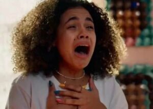 Três Graças: Joélly perde a filha após o parto e é abandonada para morrer