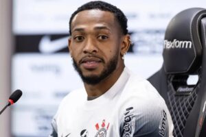 Corinthians deseja dispensar José Martínez em ‘comum acordo’