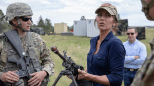 Antes de admitir morte de cachorra, política fez acordo de R$ 1 milhão envolvendo a filha