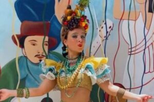 Larissa Manoela homenageia Carmen Miranda após ser escolhida para interpretar a cantora nos cinemas: “Honro com muito amor”