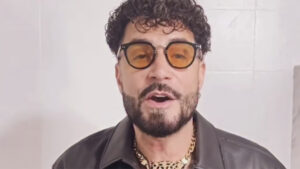 Filho de Latino que foi para clínica de reabilitação exibe foto rara da infância