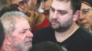 Lula fala sobre investigação envolvendo o filho e diz que não vai interferir no caso