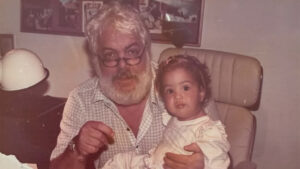 Filha de Manoel Carlos fala sobre os 30 dias da morte do pai: ‘Sendo recebido’