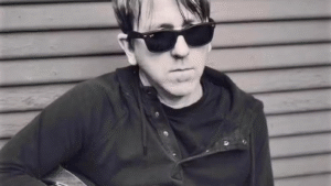 Greg Brown, guitarrista e cofundador do Cake, morre aos 55 anos