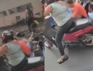 Mulher se desquilibra da moto ao observar acidente e cai em cima da vítima; VEJA VÍDEO