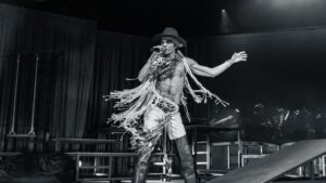 Teatro Porto inicia 2026 com a volta do musical Ney Matogrosso – Homem com H