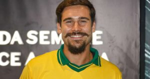 Nicolas Prates e mais famosos curtem o carnaval no Anhembi em São Paulo; veja fotos