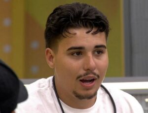 Saiba como Pedro, do BBB 26, reagiu ao saber que estava sendo indiciado