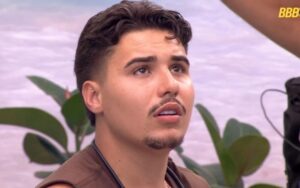 Ex-BBB Pedro Espindola é indiciado por importunação sexual