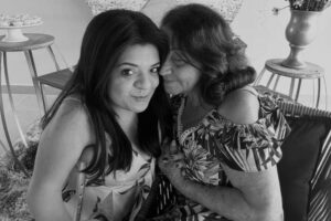 Pequena Lo comove ao lamentar morte da avó: “Dia mais triste que já vivi”