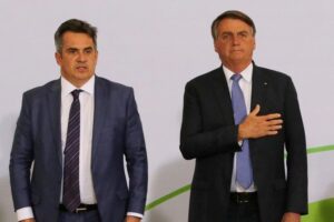 Ex-ministro de Bolsonaro, presidente do PP negocia trocar Flávio por Lula