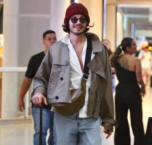 Após problemas com hérnia de disco, Tiago Iorc tranquiliza fãs e fala sobre estado de saúde