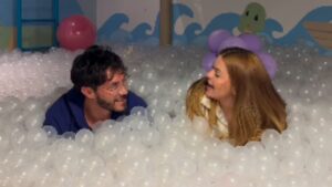 Viih Tube brinca com o início do relacionamento com Eliezer