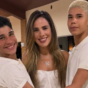 Wanessa Camargo com os filhos