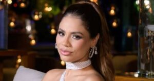 Lexa usa vestido branco em festa de aniversário e é detonada: ‘Brega’