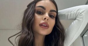 Franja! Web faz piada e esculacha novo visual de Amanda Kimberlly: ‘Não combinou’