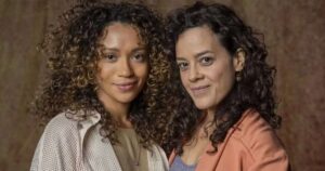 Veja quem são as atrizes de ‘Vale Tudo’ que vivem romance discreto