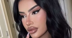 Barrada no aeroporto? Sósia de Kylie Jenner trocou passaporte 3 vezes após plásticas