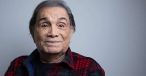 Dedé Santana passa mal e é internado em hospital em Goiânia