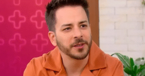 Ex-panicat que viveu ‘namoro secreto’ com Junior Lima revela arrependimento