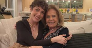 LUTO! Fabiana Justus comove a web ao lamentar a morte da avó: ‘Está doendo’