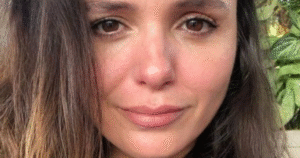 Monica Iozzi recebe alta após semana hospitalizada por efeito colateral de remédio