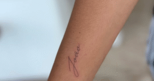 Ary Mirelle faz tatuagem em homenagem a João Gomes: Veja a foto