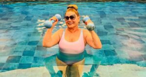 Vera Fischer, 74 anos: ‘A fisioterapia aquática entrou na minha vida para melhorar as minhas dores. Minha força, resistência e postura estão cada dia melhores’