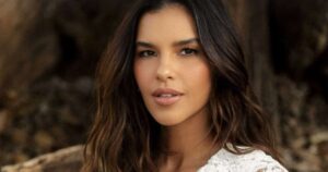 Álbum secreto! Mariana Rios mostra o rostinho o herdeiro e web vibra