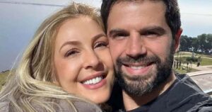 Namorada do ex-marido de Sabrina Sato revela doença grave