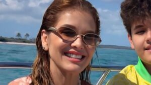 Andréa Mota, viúva do cantor Leandro, encanta ao posar com o filho: ‘Lindos’