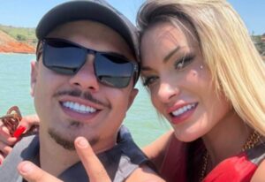 Andressa Urach revela cirurgia íntima antes do casamento