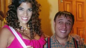 Aos 64 anos, astro do Zorra Total vive isolado em sítio e aposta no humor digital