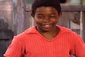 Ator mirim de ‘O Cravo e a Rosa’ reaparece bem diferente