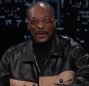 Snoop Dogg tem cartão recusado e presenteia família que o ajudou com ingressos para os Jogos Olímpicos de Inverno