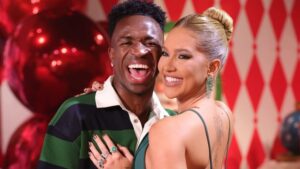 Virginia presta apoio a Vini Jr após episódio de racismo em jogo da Champions