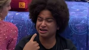 BBB26: Tadeu Schmidt alerta Milena ao vê-la sugerir desistir do programa