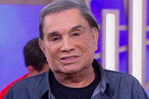 Dedé Santana passa mal e é internado em Goiânia