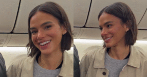 Bruna Marquezine é vista em avião rumo a Los Angeles para ir ao Oscar