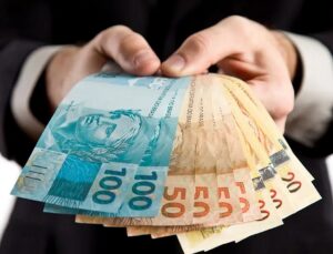 Para onde vai o dinheiro do contribuinte pago no Imposto de Renda? Veja regras