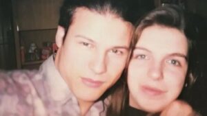 Saiba por onde anda Mirella Zacanini, ex-namorada de Dinho, dos Mamonas Assassinas