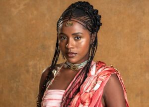 A Nobreza do Amor: Duda Santos se inspira em Pantera Negra e Mulher Rei para compor Alika