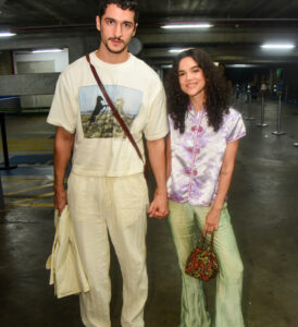 Manu Gavassi, Alice Wegmann e mais famosos curtem segundo show de Bad Bunny em São Paulo. Veja tudo o que rolou!