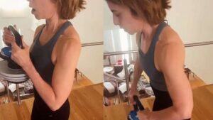 Fernanda Torres mostra treino durante o carnaval e brinca: ‘Meu adereço’